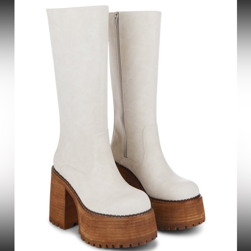 Delia’s by Dolls Kill